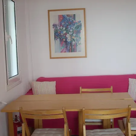 Glyfada Apartments *
